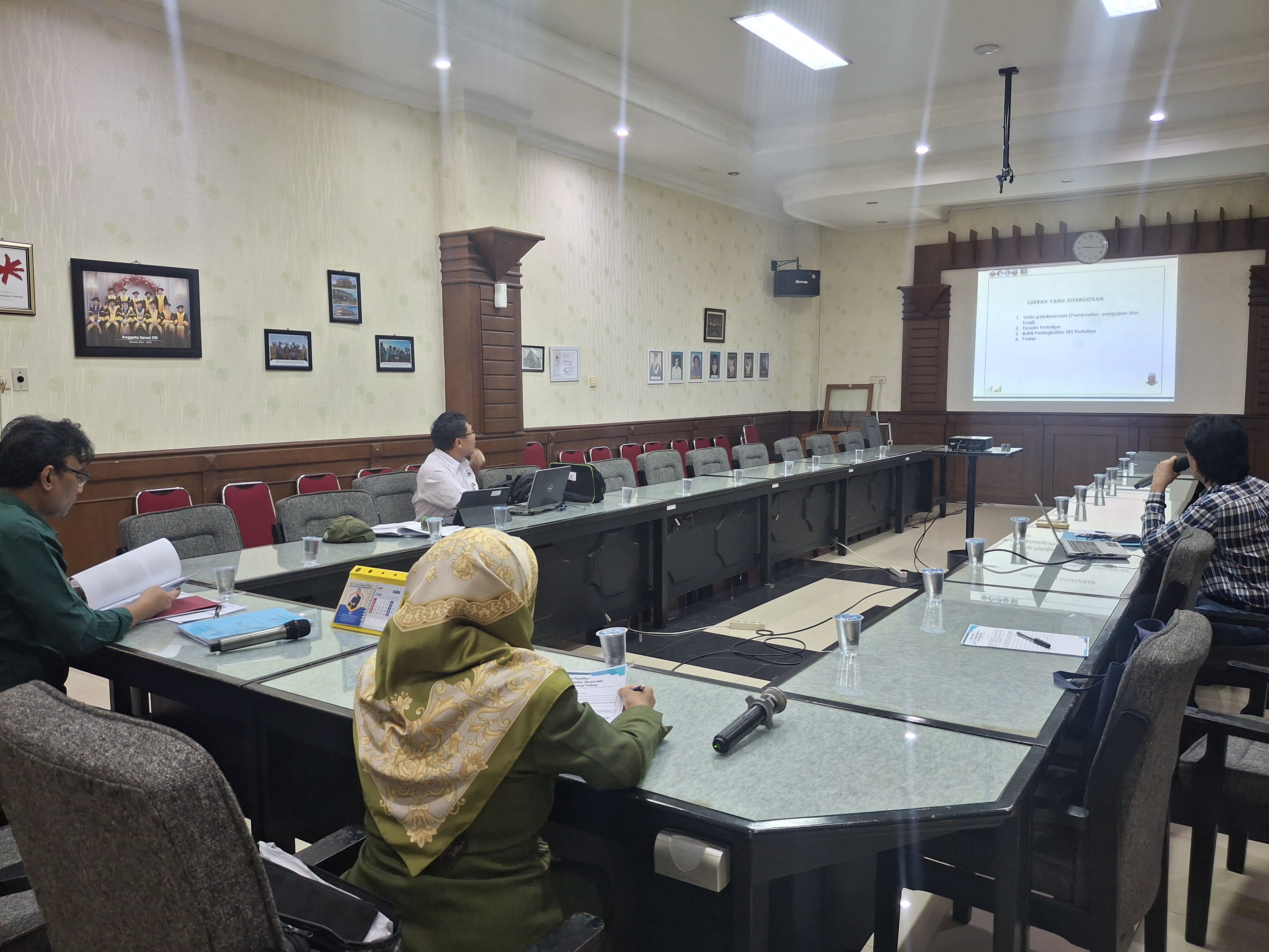 Monitoring Evaluasi Hibah Hirilisasi Prototipe Tahun 2025